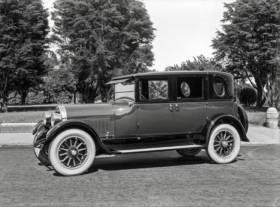  Cadillac V-63 Landau 1925 года  (фото 1 из 1)